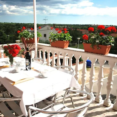 Maria Apartment *